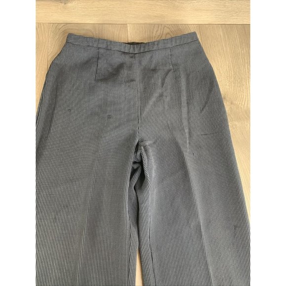 Giorgio Armani Borgo21 Pants Women 42 Black Pinstripe Pleat Front Hip Button/Zip - Picture 6 of 11